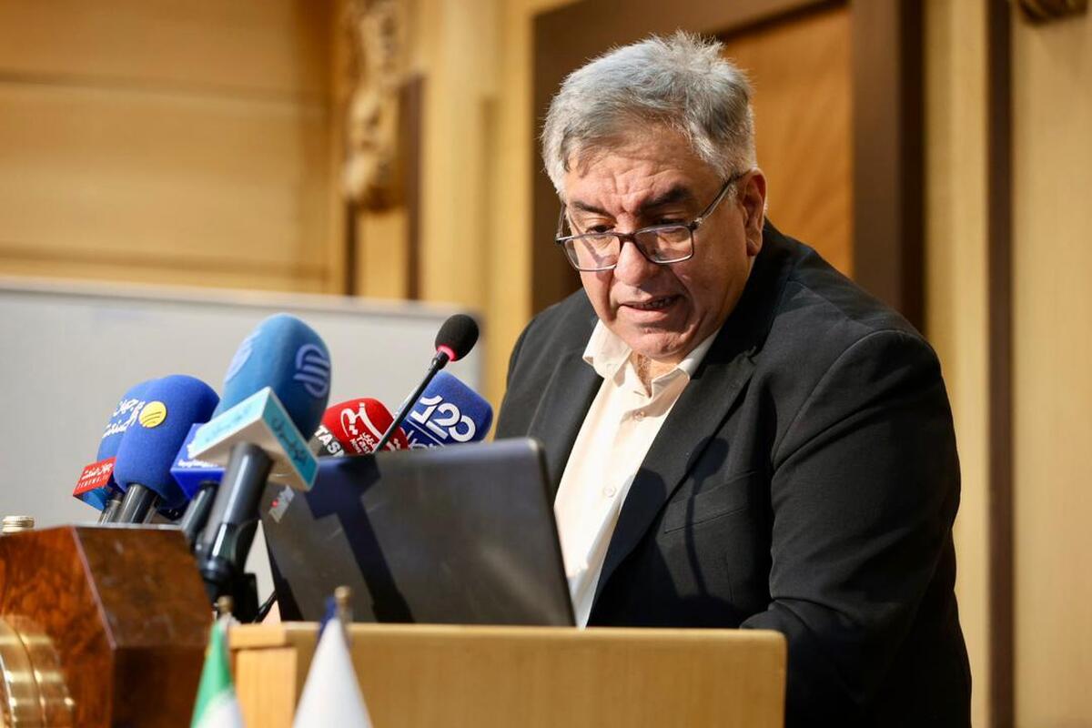 حذف بستر رانت و فساد با حذف ارز چندنرخی/ همه باید در اجرای این سیاست به دولت کمک کنند