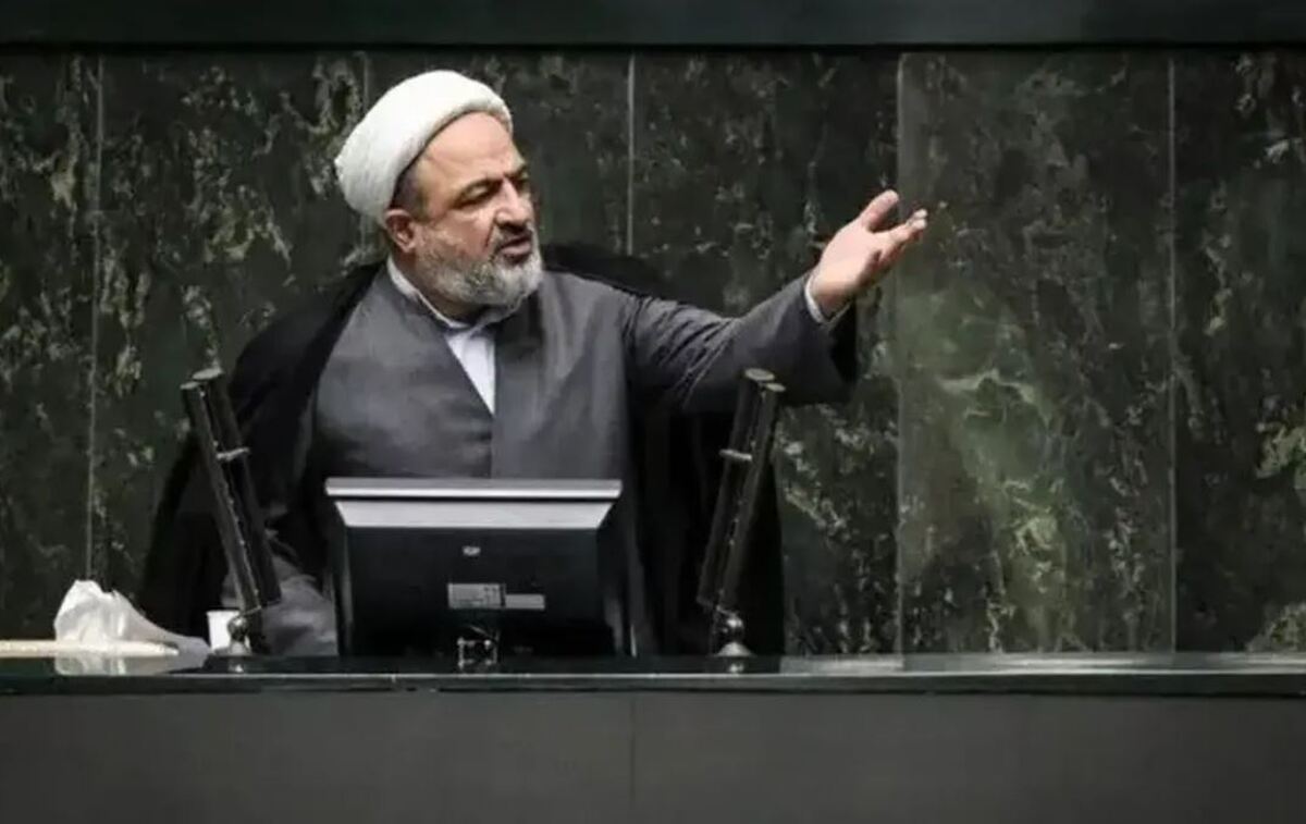 ادعای رسایی درباره نظر رهبر انقلاب در مورد مذاکرات ایران و آمریکا/ آیا مذاکرات بدون تأیید رهبری امکان‌پذیر است؟