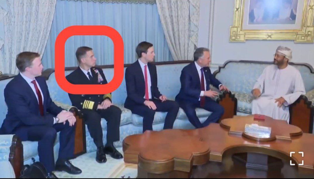 چهره‌های نظامی پای میز دیپلماسی /عکسی از فرمانده سنتکام در مذاکرات ایران و آمریکا