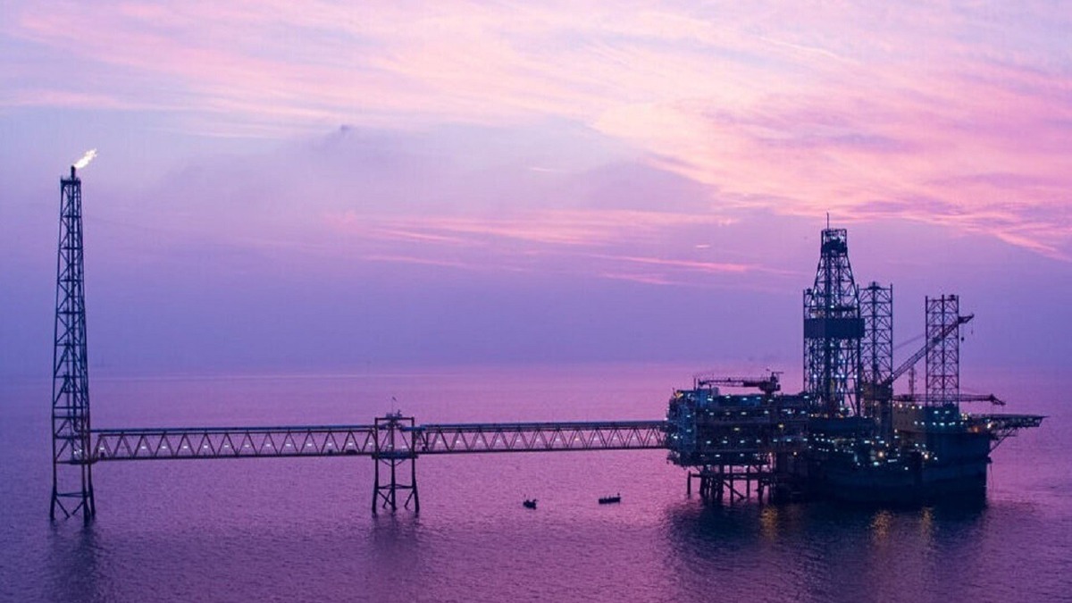 دهه فجر با افتتاح میدان گازی / دو طرح مرزی وارد مدار شدند