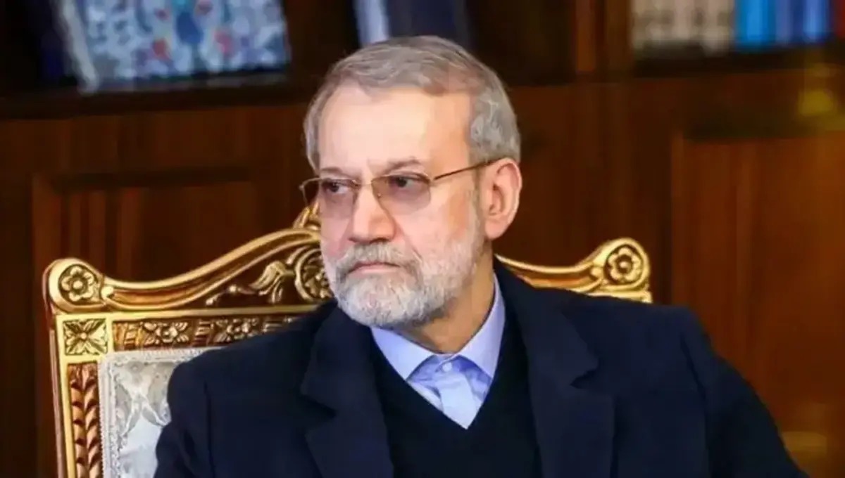 تحرک تازه دیپلماتیک تهران / لاریجانی راهی عمان شد