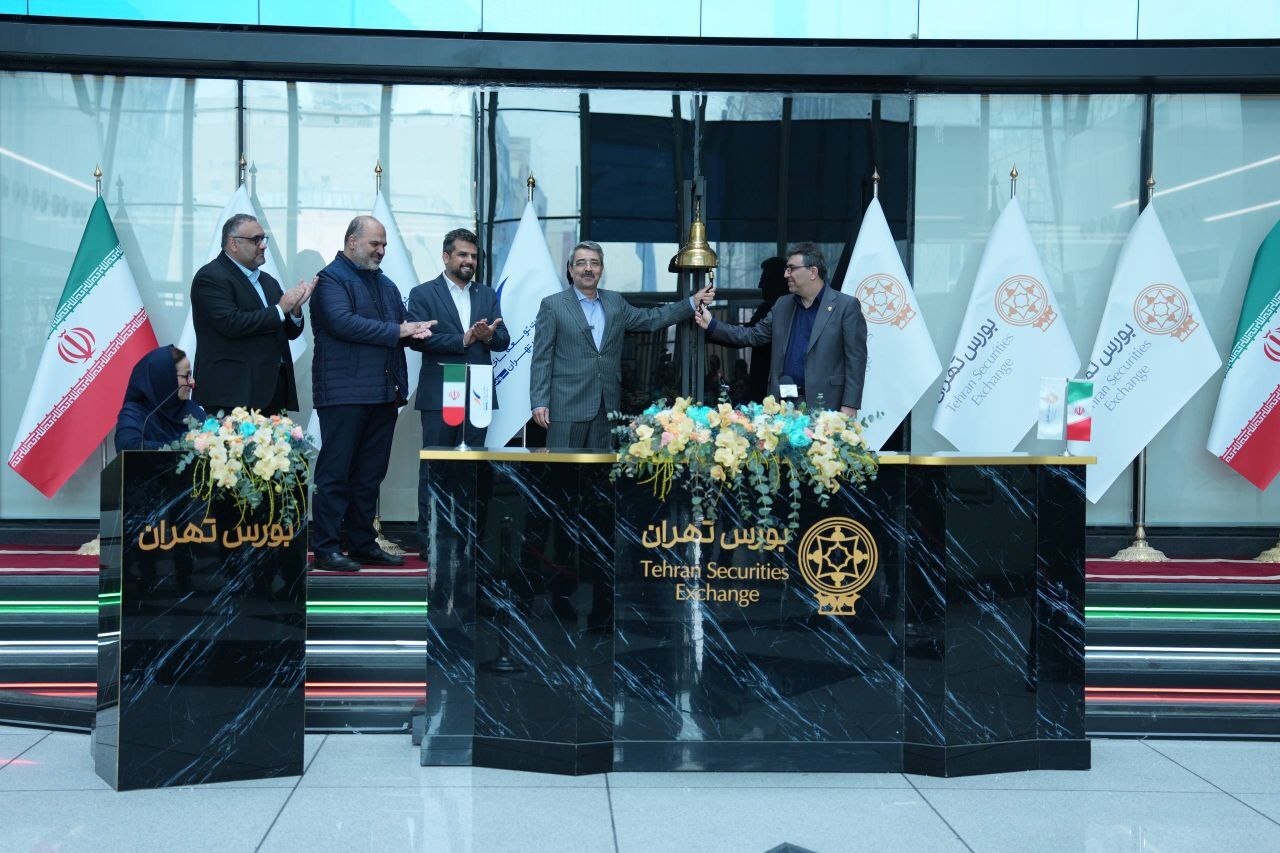 عرضه اولیه «ثپهران» توسط بانک صادرات ایران؛ تخصیص ۸۶۶ سهم به بیش از ۱.۲ میلیون کد معاملاتی عرضه اولیه «ثپهران» توسط بانک صادرات ایران؛ تخصیص ۸۶۶ سهم به بیش از ۱.۲ میلیون کد معاملاتی