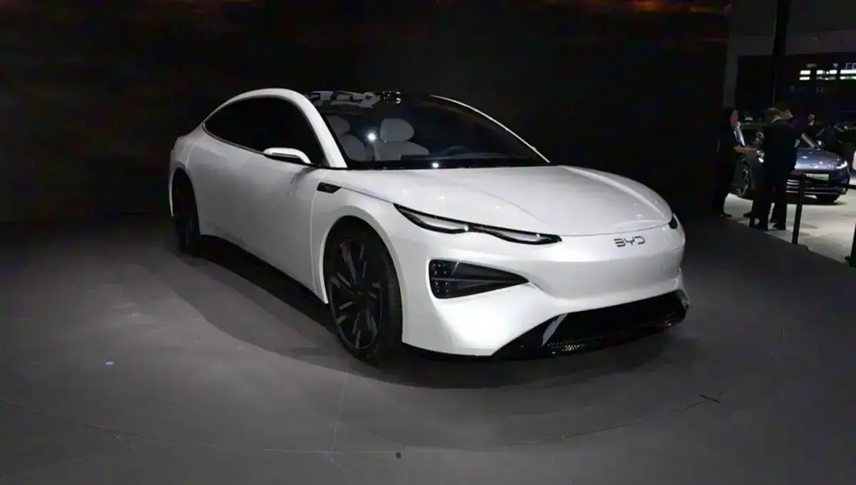 لوکس‌ترین سدان BYD با امکانات هوشمند و کابین فوق‌لوکس در راه بازار ایران