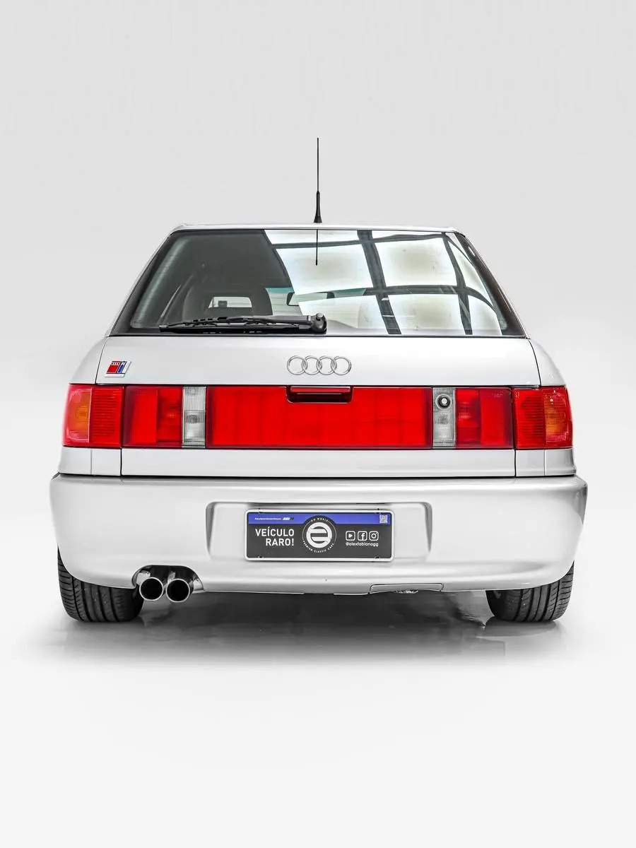 افسانهای روی چهار چرخ / نایابترین آئودی RS۲ دنیا به فروش گذاشته شد افسانهای روی چهار چرخ / نایابترین آئودی RS۲ دنیا به فروش گذاشته شد