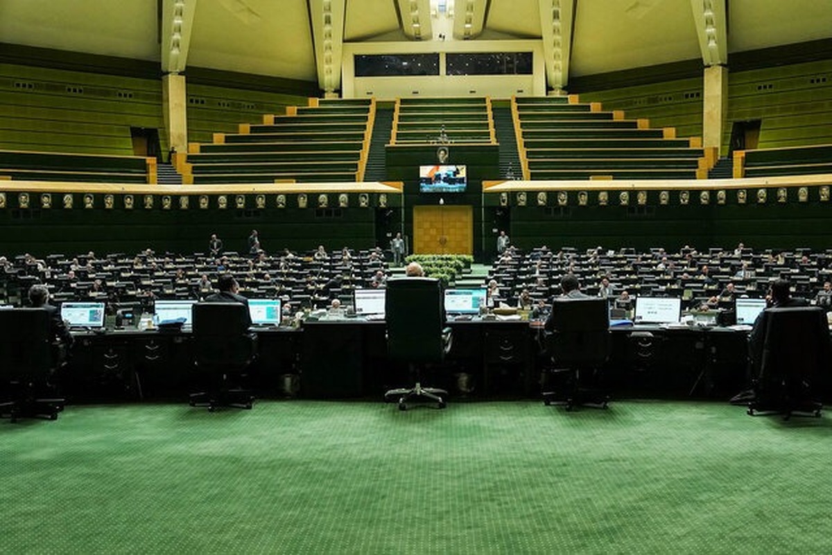 بودجه ۱۴۰۵ در دستور کار مجلس / جلسات در سه شیفت برگزار خواهد شد