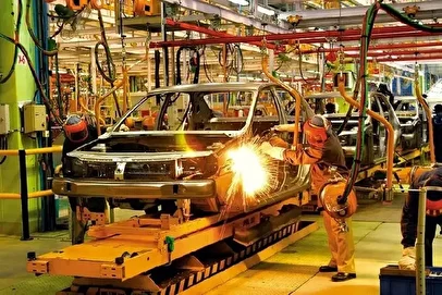 تایید کارگروه بانک مرکزی/ ابلاغ قیمت‌های جدید خودرو به خودروسازان