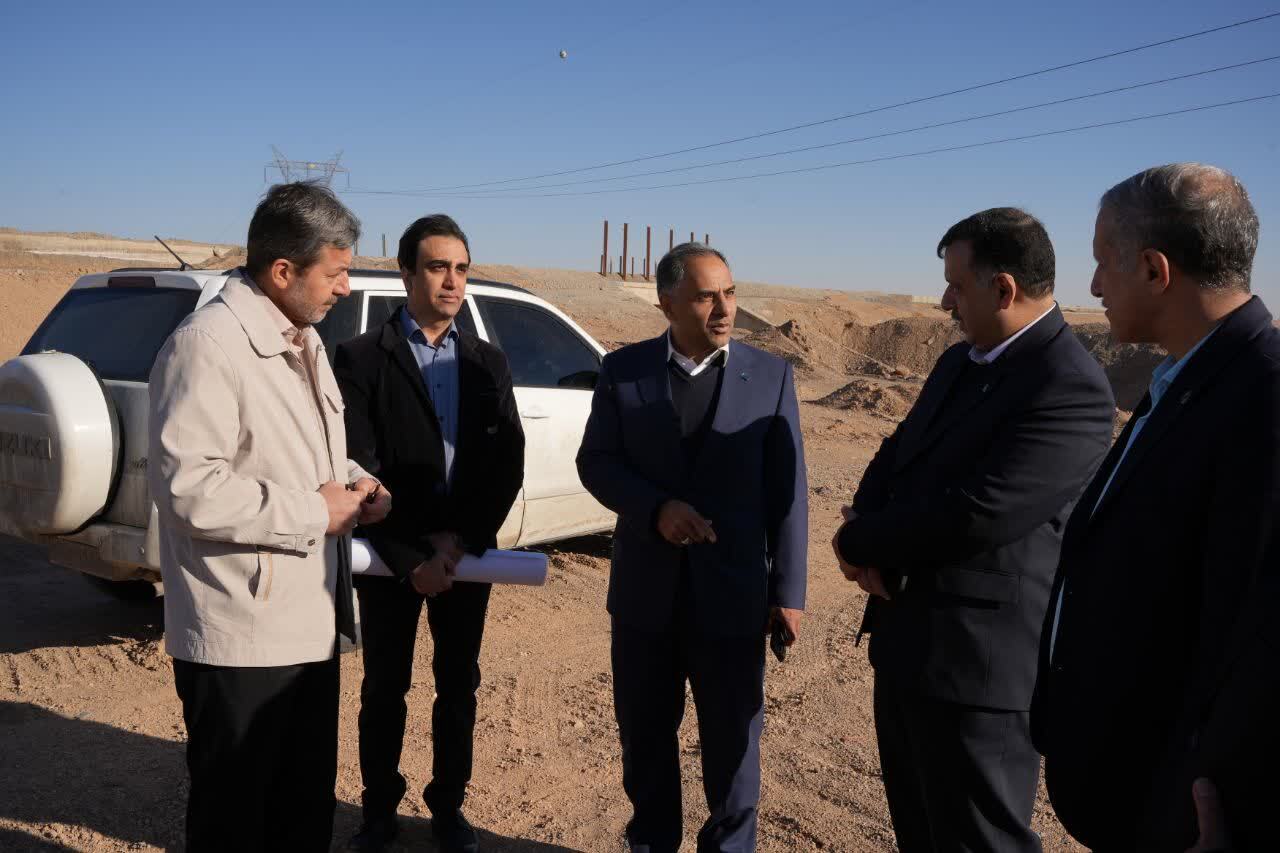 بازدید مدیرعامل بانک تجارت بهعنوان نماینده وزیر اقتصاد از پروژههای زیربنایی اصفهان بازدید مدیرعامل بانک تجارت بهعنوان نماینده وزیر اقتصاد از پروژههای زیربنایی اصفهان