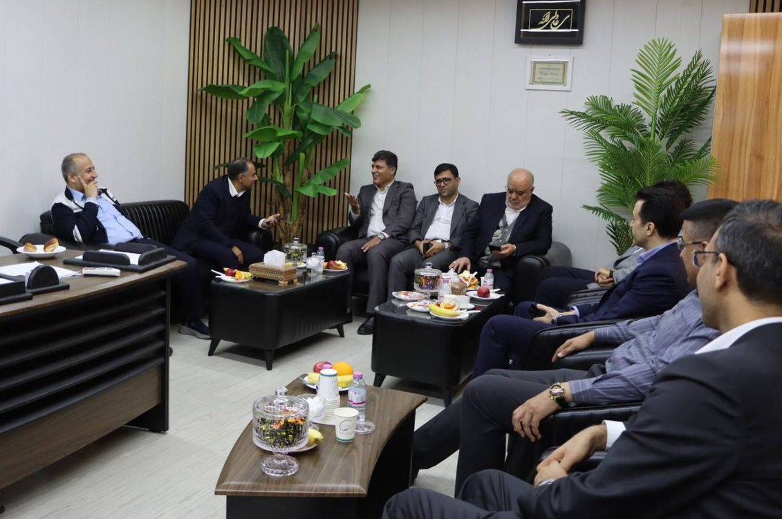 افزایش سطح همکاریها و طراحی راهکارهای متناسب با نیاز شرکتهای پتروشیمی افزایش سطح همکاریها و طراحی راهکارهای متناسب با نیاز شرکتهای پتروشیمی