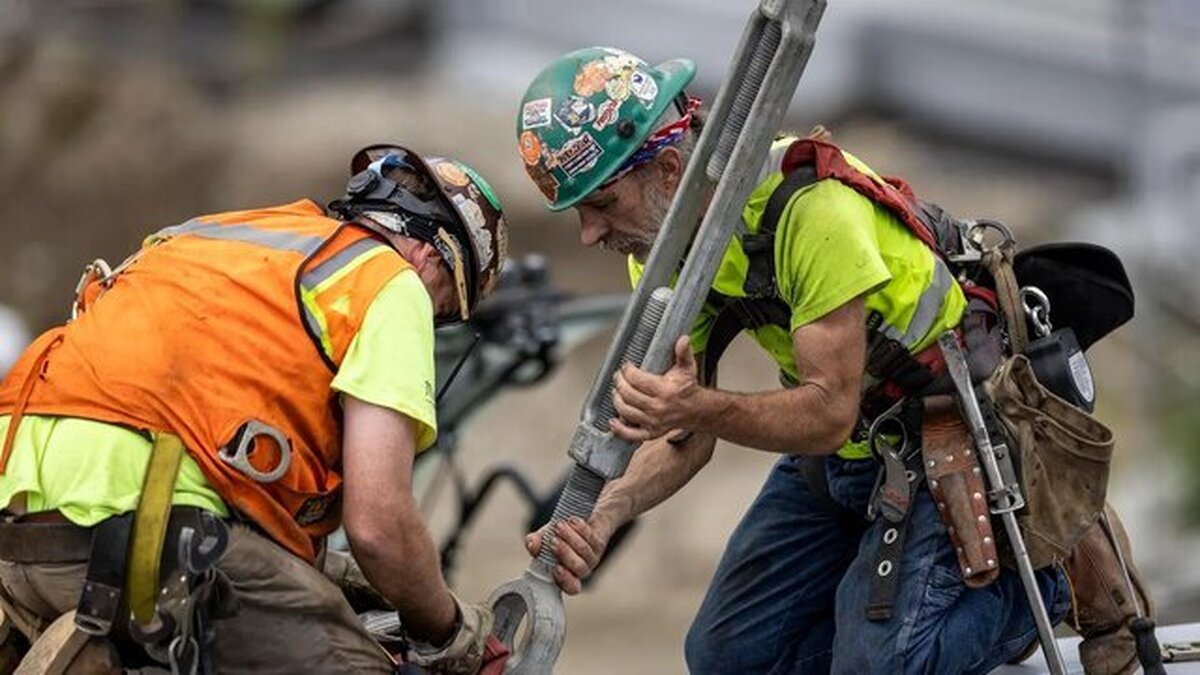 تعرفه‌های ترامپ هزاران کارگر آمریکایی را بیکار کرد