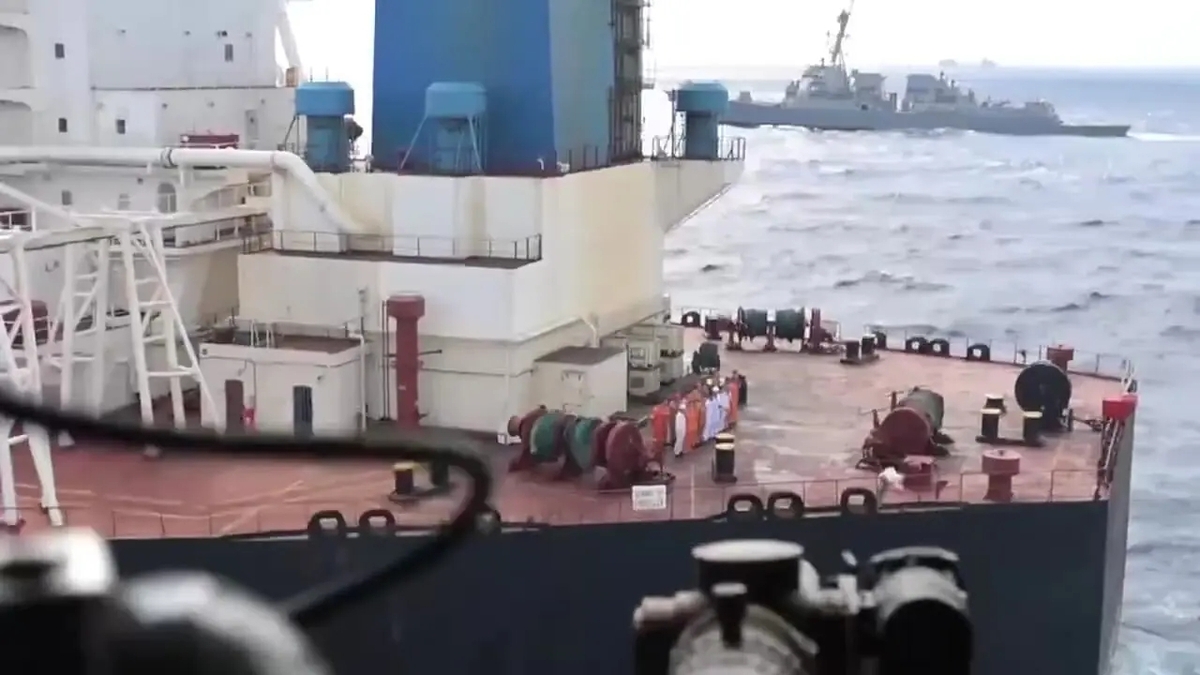 لحظه حمله نیروهای آمریکایی به نفتکش ورونیکا + فیلم