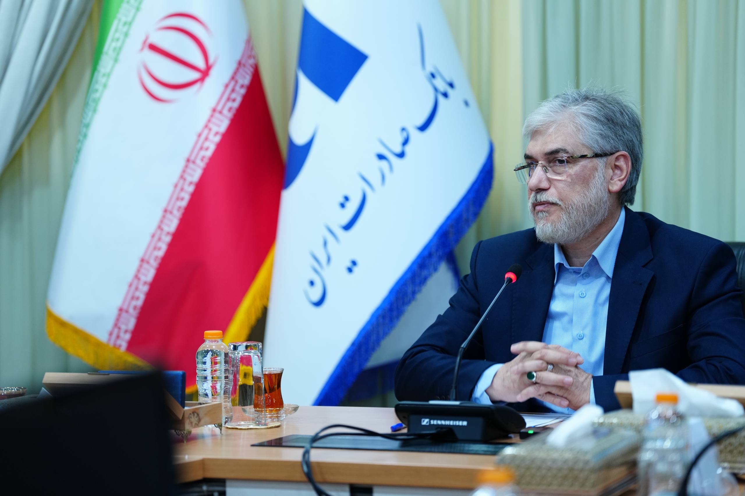 تفاهم‌نامه توسعه همکاری وزارت علوم، تحقیقات و فناوری و بانک صادرات ایران امضا شد / سیمایی صراف: امروز علم و فناوری یک ابزار ضروری برای امنیت کشور است / سیفی: یکی از افتخارات بانک صادرات ایران، خدمت به دانشگاه و عرصه علم است