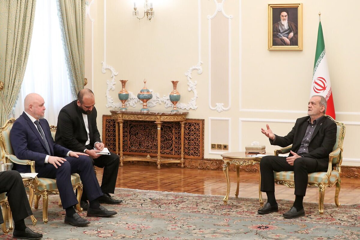 فوری؛ دیدار مهم پزشکیان با فرستاده پوتین / پیام روسیه به ایران رسید