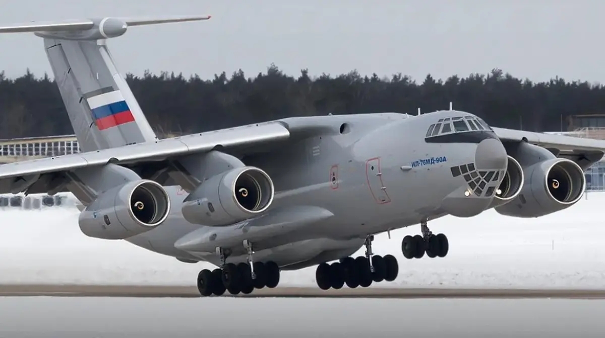 فرود هواپیماهای غول‌پیکر روسی در ایران / تسلیحات نظامی تحویل داده شد؟