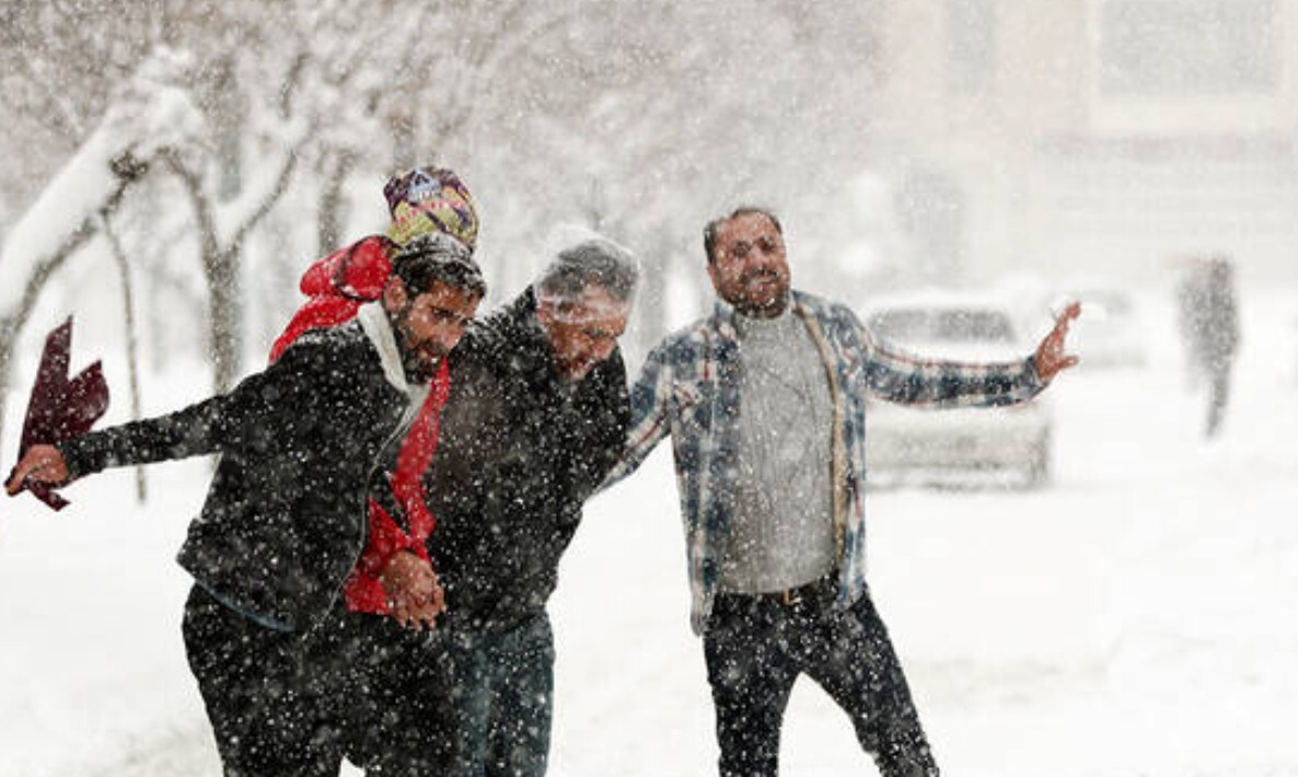 زمستان واقعی در بهمن ۱۴۰۴ آغاز میشود / منتظر بارش سنگین برف در این استانها باشید زمستان واقعی در بهمن ۱۴۰۴ آغاز میشود / منتظر بارش سنگین برف در این استانها باشید