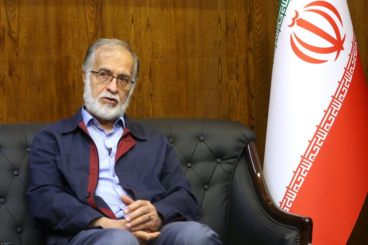 ادعای جنجالی عطریانفر درباره احمدی‌نژاد / سال ۸۴ چه اتفاقی افتاد؟!