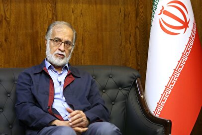 ادعای جنجالی عطریانفر درباره احمدی‌نژاد / سال ۸۴ چه اتفاقی افتاد؟!