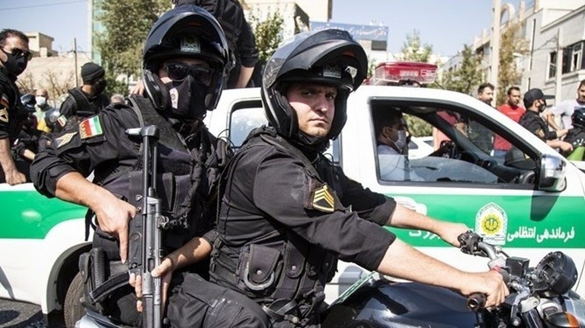 پلیس در حوادث اخیر از چه سلاح‌هایی استفاده کرده است؟ + فیلم