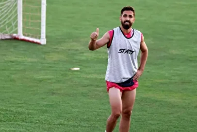 فرشاد فرجی از تراکتور خداحافظی می‌کند؟