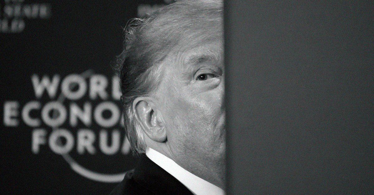 نشست محرمانه ترامپ با مقام نظامی آمریکا / ماجرا چیست؟