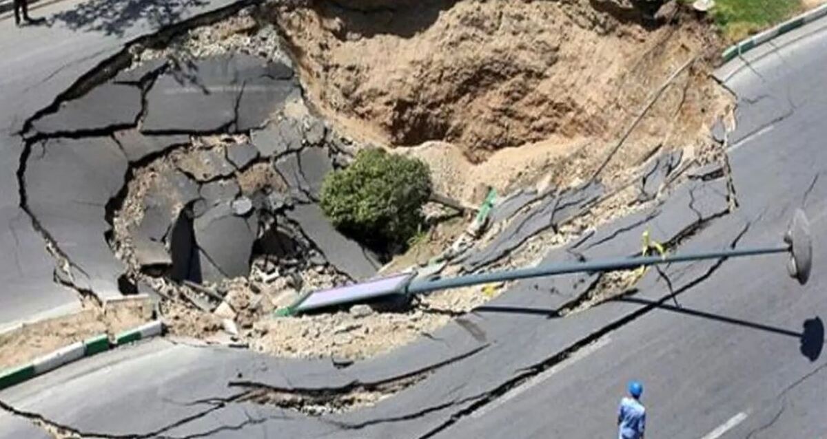 رانش زمین یک شهر را در ایتالیا بلعید + فیلم