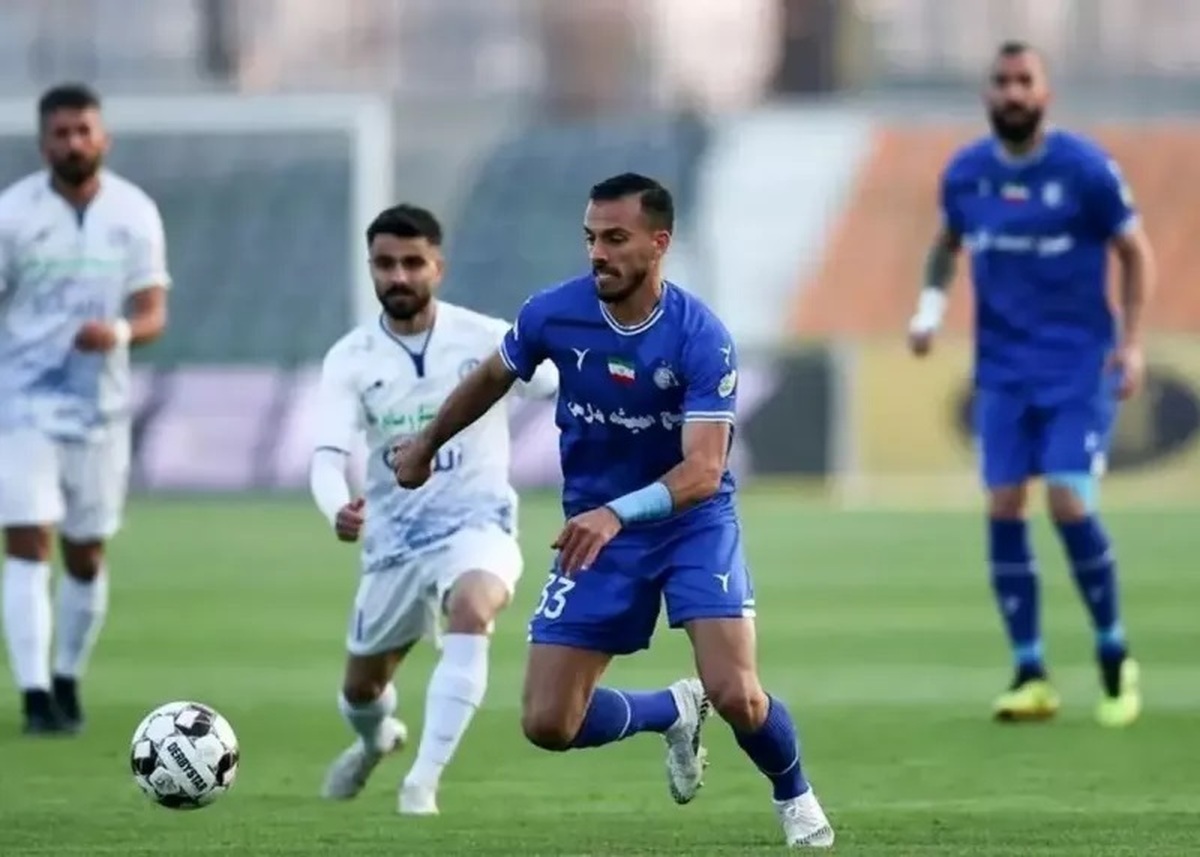 استقلال و تراکتور در صدر همسایه شدند