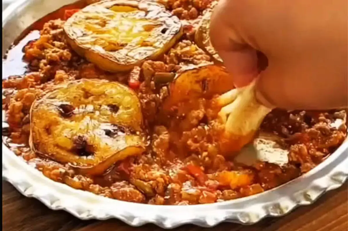 غذای لذیذ با گوشت و بادمجان مناسب فصل زمستان+ فیلم