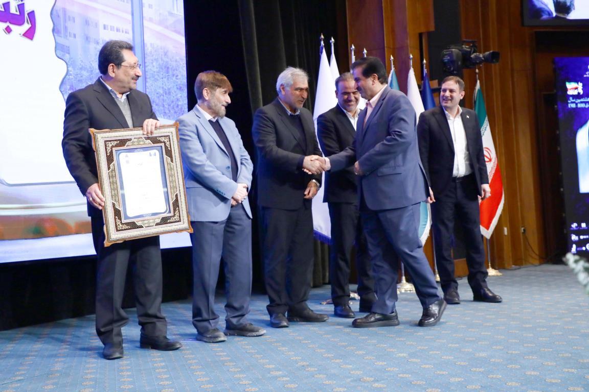 بانک رفاه کارگران صدرنشینی در شبکه بانکی را تداوم بخشید بانک رفاه کارگران صدرنشینی در شبکه بانکی را تداوم بخشید