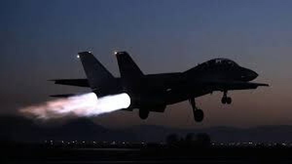 فوری/ پرواز مشکوک ۴ جنگنده ناشناس در آسمان عراق