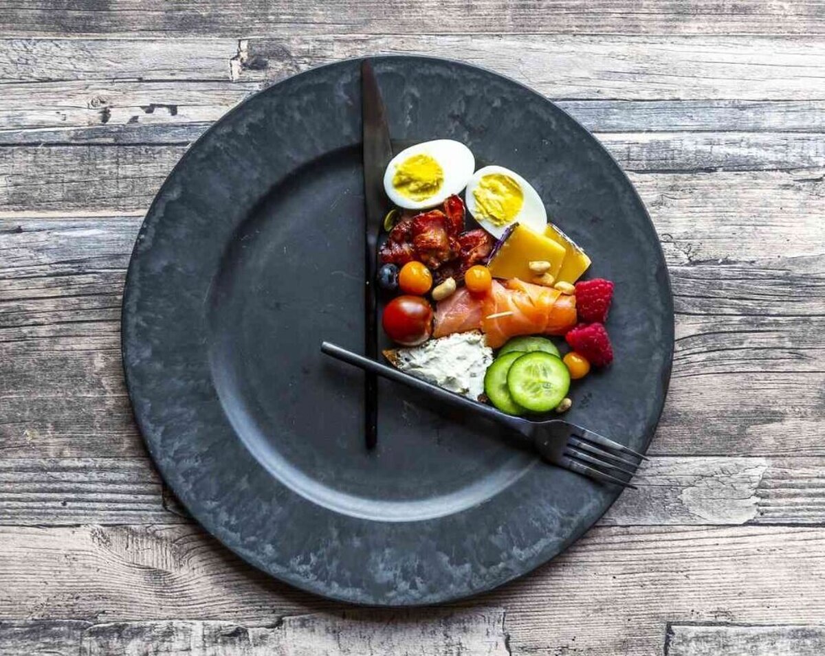 چگونه در ماه رمضان دچار اضافه‌وزن نشویم؟ / راهکار‌های طلایی برای داشتن تناسب اندام