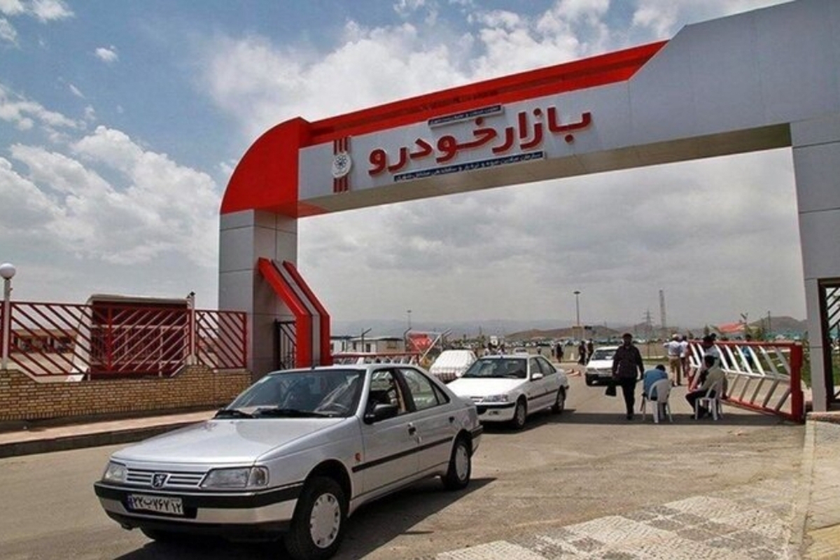 قیمت خودرو در بازار آزاد امروز شنبه ۱۶ اسفند