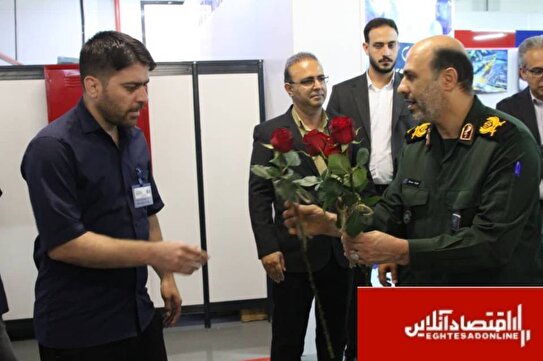 ضرورت تقویت توان اقتصادی کشور/ دشمن درصدد القاء روحیه ناامیدی و خودتحقیری در جامعه است