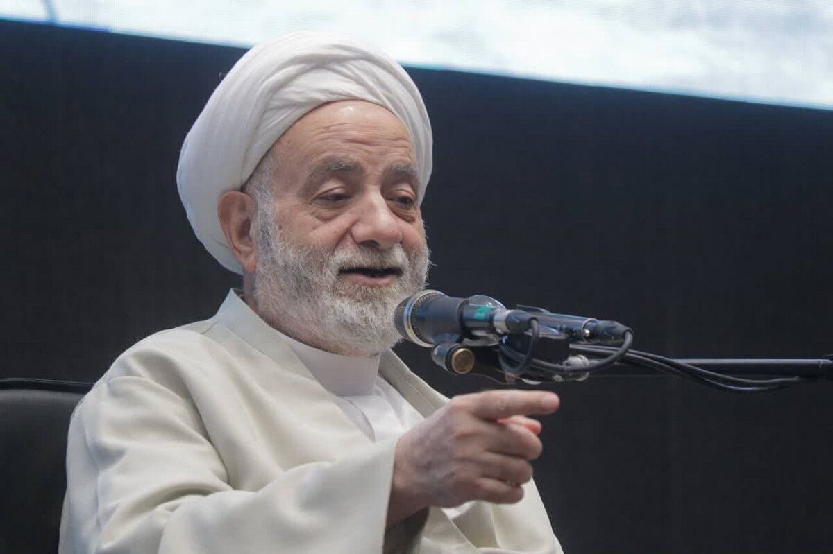 اظهارات عجیب قرائتی درباره ارتباط مدرک تحصیلی و کش شلوار +فیلم اظهارات عجیب قرائتی درباره ارتباط مدرک تحصیلی و کش شلوار +فیلم