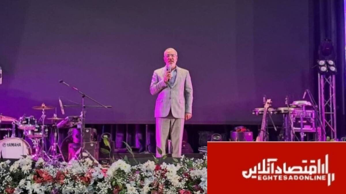 تلاشهای کارگران عامل شکوفایی کلانشهرهای کرج است/نقش بیبدیل کارگران در توسعه و آبادانی شهر تلاشهای کارگران عامل شکوفایی کلانشهرهای کرج است/نقش بیبدیل کارگران در توسعه و آبادانی شهر