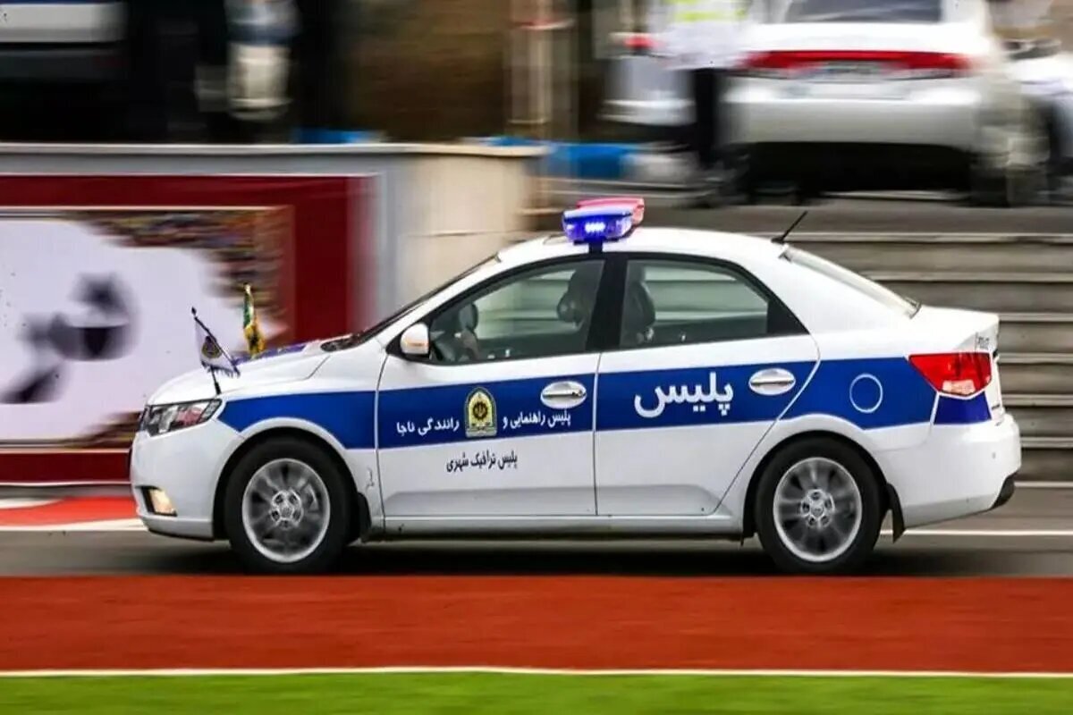این تخلف را پلیس هم مرتکب میشود! این تخلف را پلیس هم مرتکب میشود!