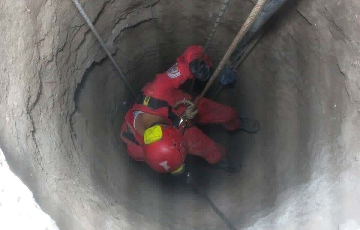 سقوط ۸ عضو یک خانواده در چاه سقوط ۸ عضو یک خانواده در چاه
