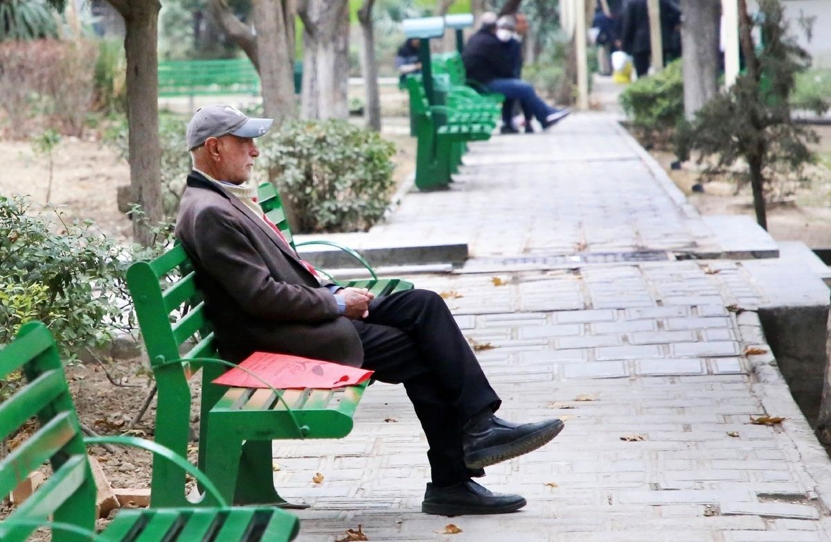 نامه بازنشستگان به رئیس سازمان برنامه و بودجه/ پاداش پایان خدمت بازنشستگان فوری پرداخت شود نامه بازنشستگان به رئیس سازمان برنامه و بودجه/ پاداش پایان خدمت بازنشستگان فوری پرداخت شود