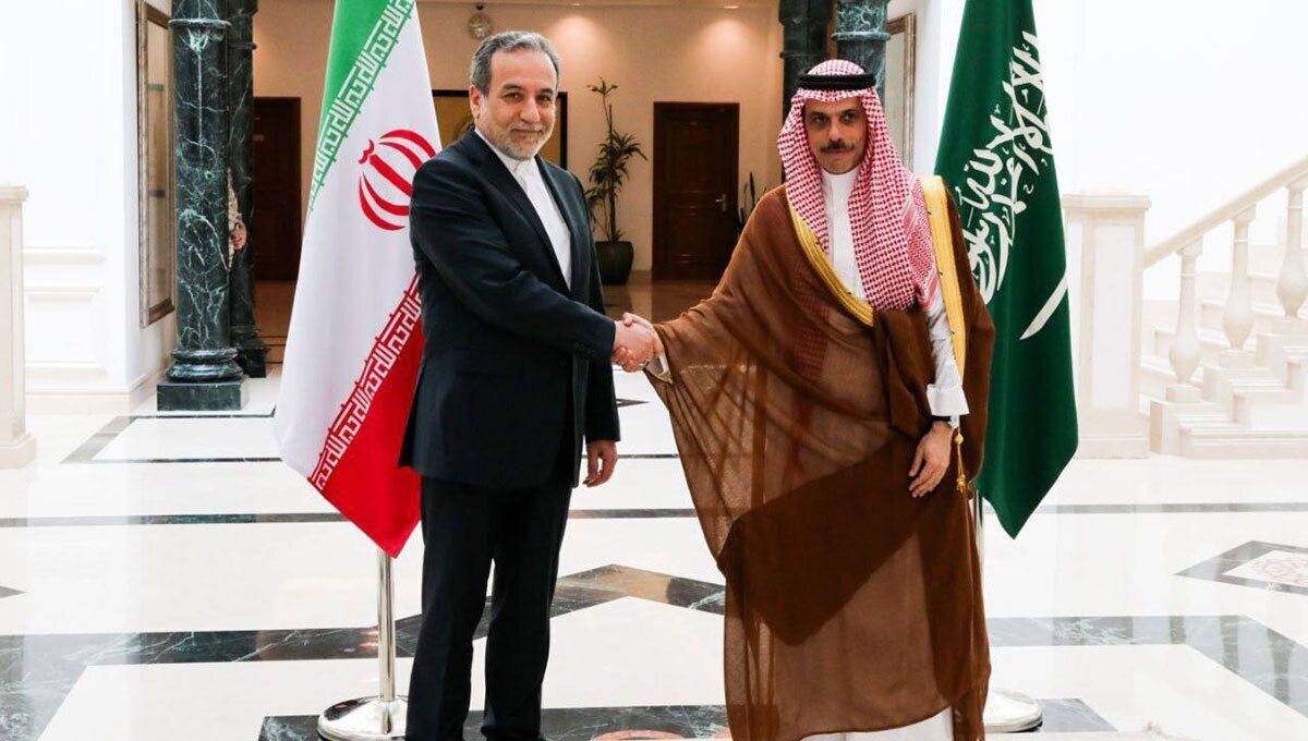 رایزنی عراقچی با بن فرحان درباره مذاکرات ایران-آمریکا در جده