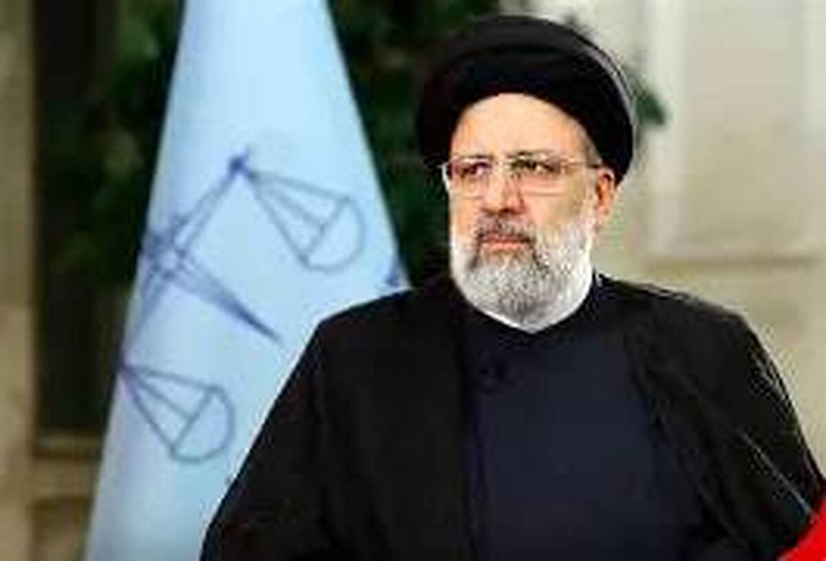 بخشی از بدن رئیسی در محل سقوط هلیکوپتر جا مانده! + فیلم بخشی از بدن رئیسی در محل سقوط هلیکوپتر جا مانده! + فیلم