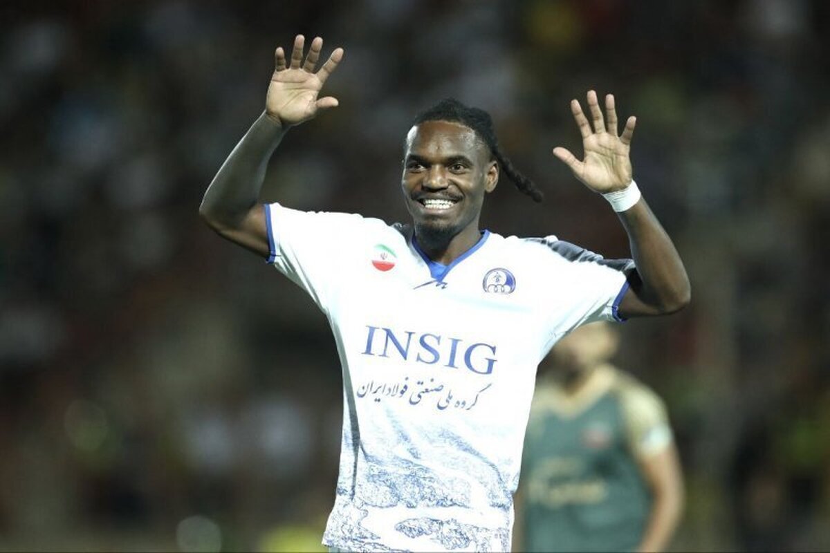 سومین خرید پرسپولیس از میان آبیپوشان سومین خرید پرسپولیس از میان آبیپوشان