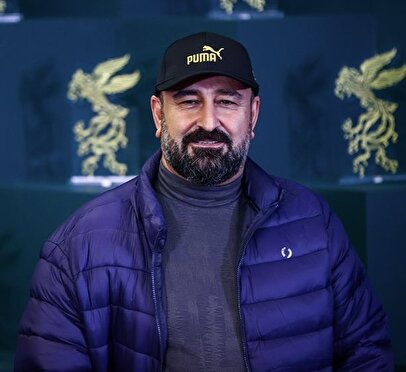امین حیایی و هادی کاظمی در فیلم جدید مهران مدیری