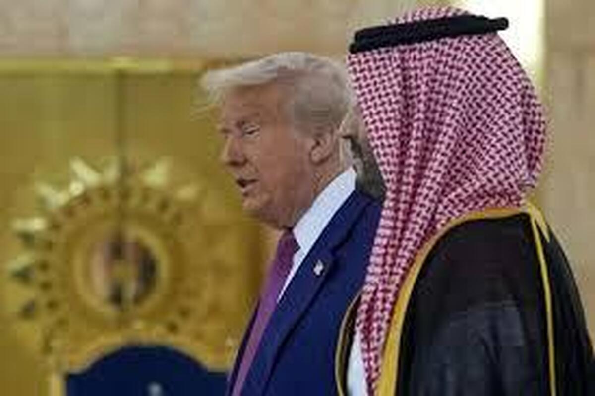 احترام نظامی ترامپ در ضیافت شام قطر + فیلم