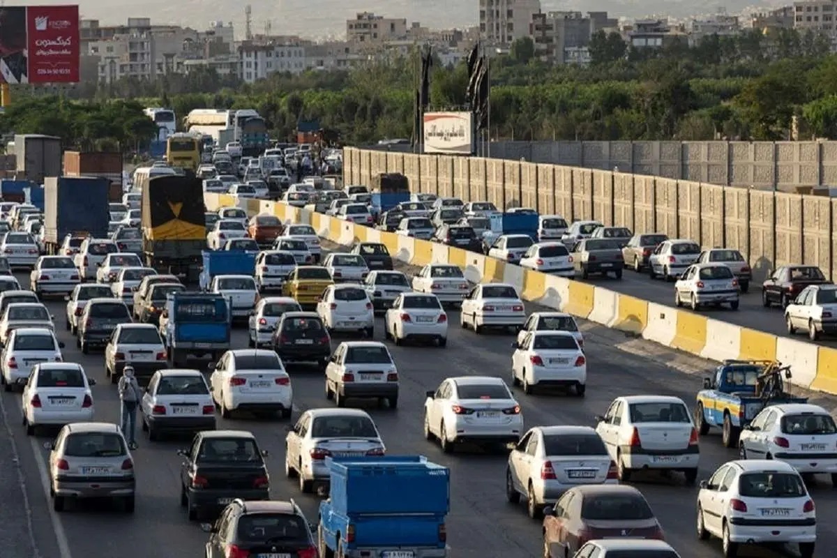 ترافیک سنگین در جادههای شمالی؛ گردوخاک جادههای جنوبی کشور ترافیک سنگین در جادههای شمالی؛ گردوخاک جادههای جنوبی کشور