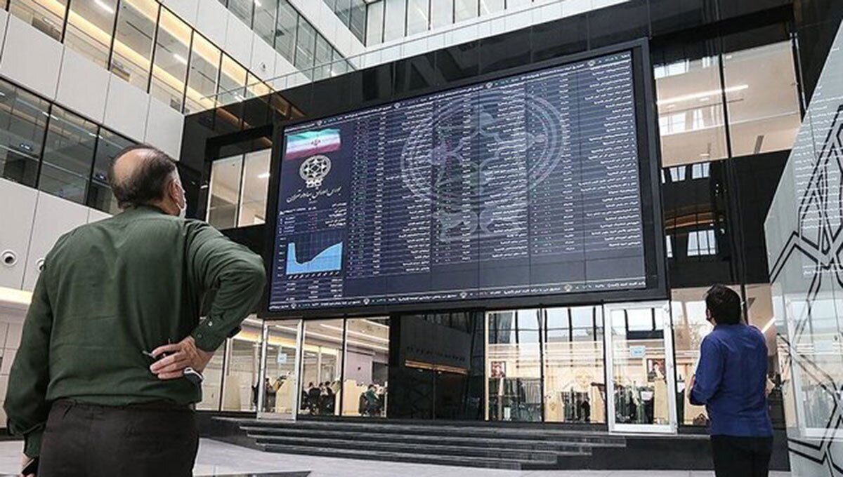 فعالان بازار سرمایه، پتروشیمی اروند را زیر ذرهبین بردند + فیلم فعالان بازار سرمایه، پتروشیمی اروند را زیر ذرهبین بردند + فیلم