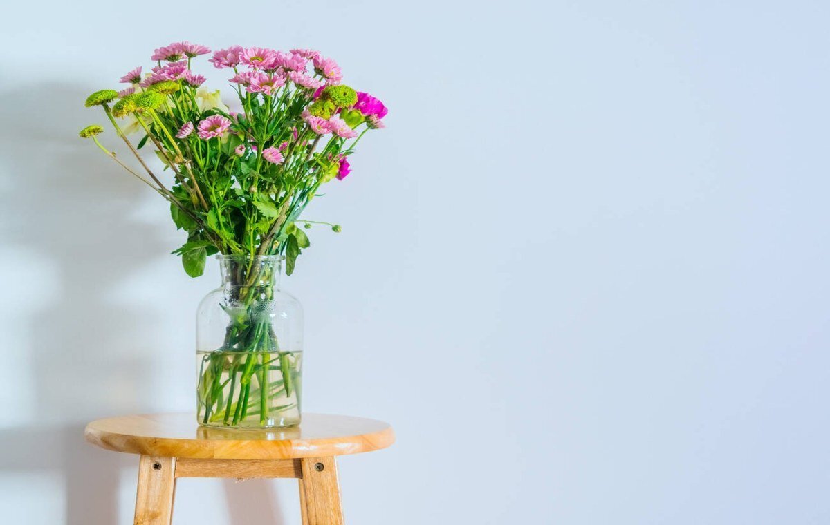 ترفند مخفی گل فروش ها برای احیا کردن گل پژمرده + ویدیو