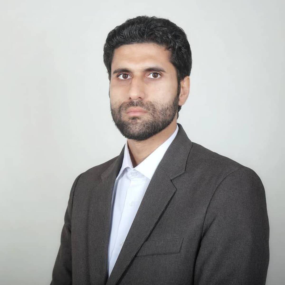 وزارت اقتصاد در لبه تیغ تصمیم وزارت اقتصاد در لبه تیغ تصمیم