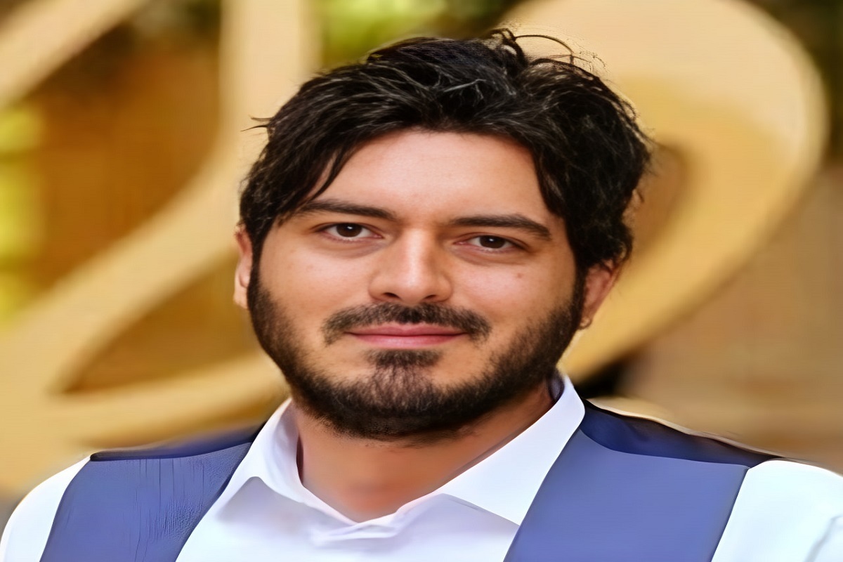 گریه شدید نیماشاهرخ شاهی بازیگر تلویزیون و سینما / خدا چیزی بمن داد که هر کسی به من بدی کرد رو بخشیدم + فیلم