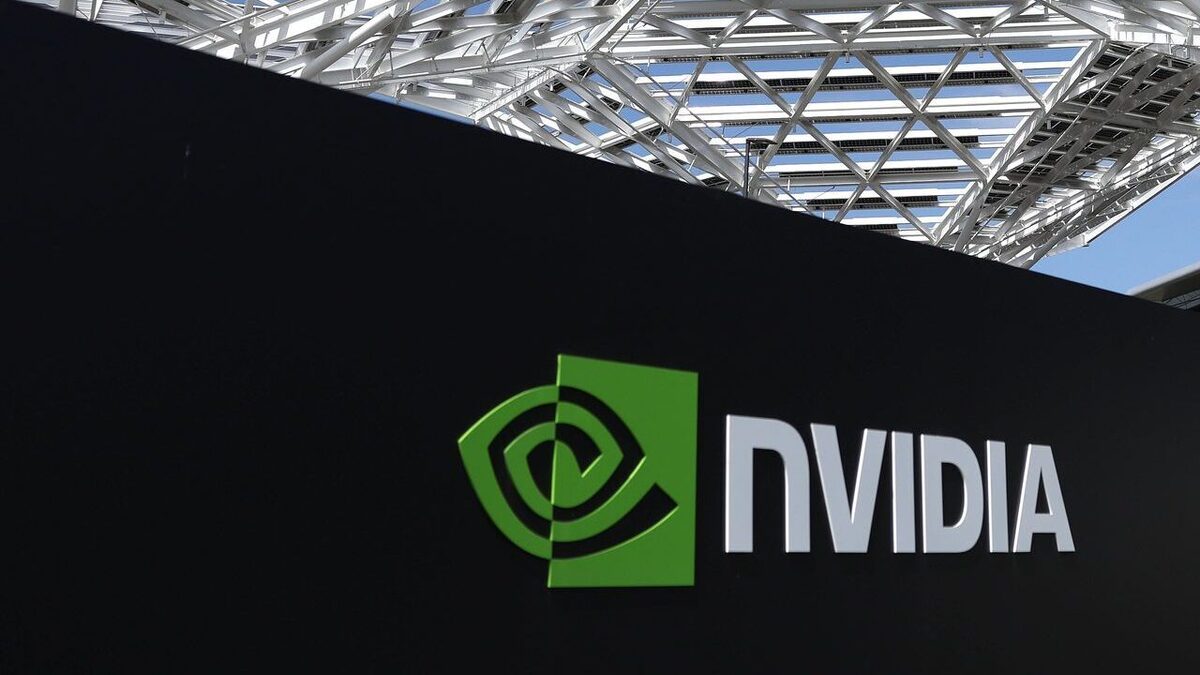 انویدیا در کامپیوتکس ۲۰۲۵ از NVLink Fusion رونمایی کرد انویدیا در کامپیوتکس ۲۰۲۵ از NVLink Fusion رونمایی کرد