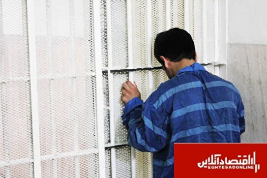دستگیری کلاهبردار اسکیمری در البرز/ کشف ۲۴۰ عدد کارت بانکی شهروندان از متهم