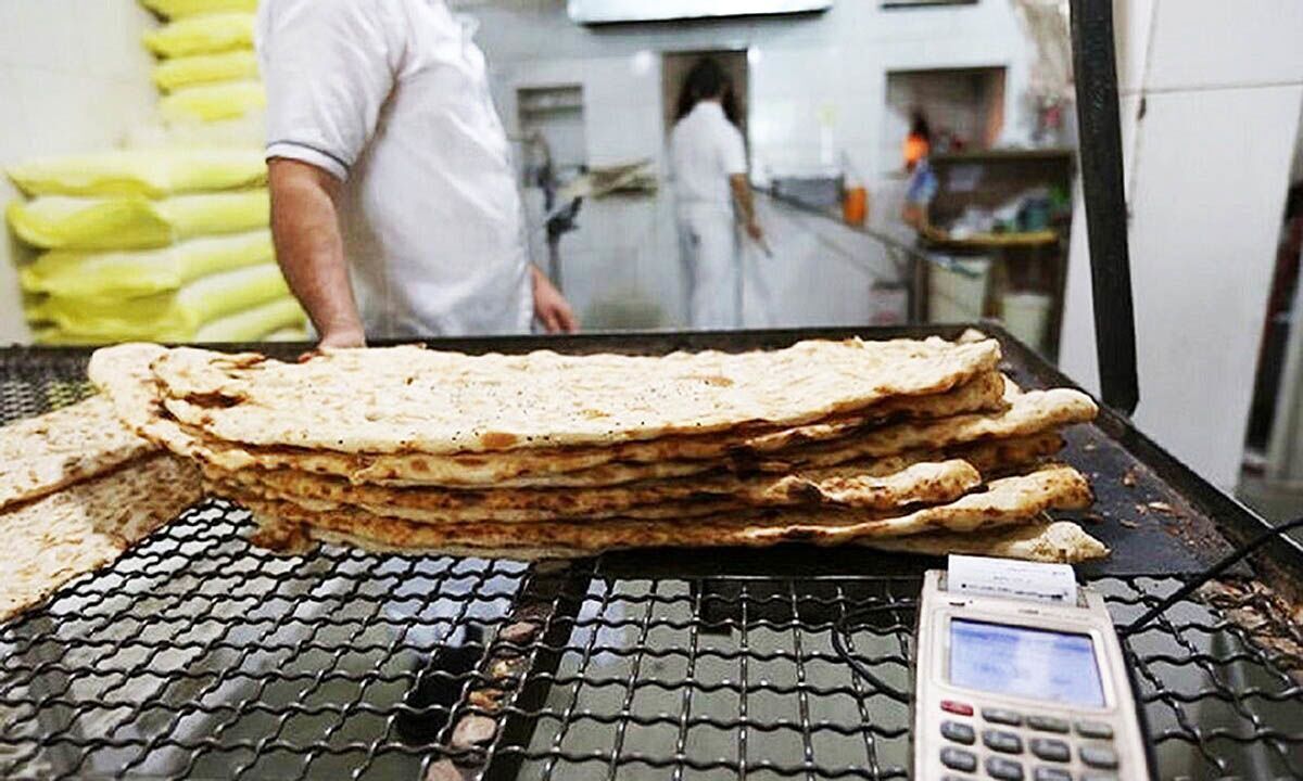 توضیح رئیس اتحادیه درمورد نان سنگک ۵۰ هزار تومانی+فیلم توضیح رئیس اتحادیه درمورد نان سنگک ۵۰ هزار تومانی+فیلم