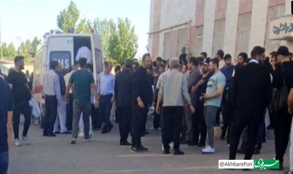 یک اتفاق عجیب/ چاقوکشی خونین در دانشگاه؛ دانشجوها با چاقو به جان هم افتادند یک اتفاق عجیب/ چاقوکشی خونین در دانشگاه؛ دانشجوها با چاقو به جان هم افتادند